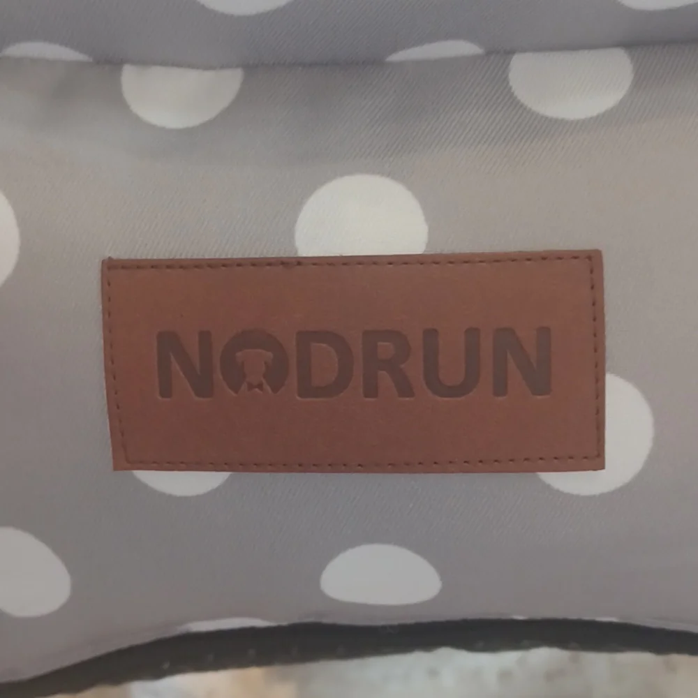 NODRUN Polka Dot Pet Carrier with Pillow